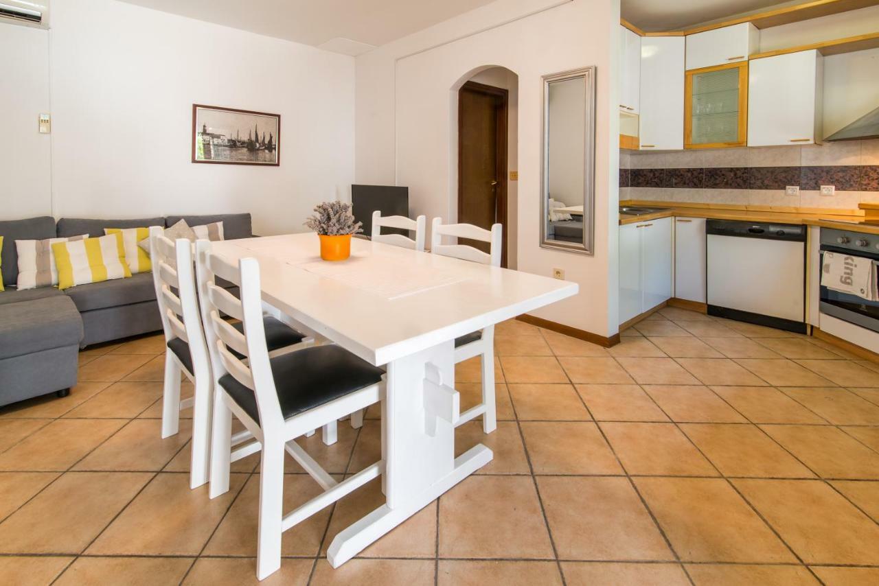 Apartman Babic Krk Town Exterior foto